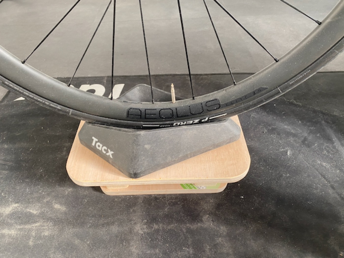 Front wheel support first version
